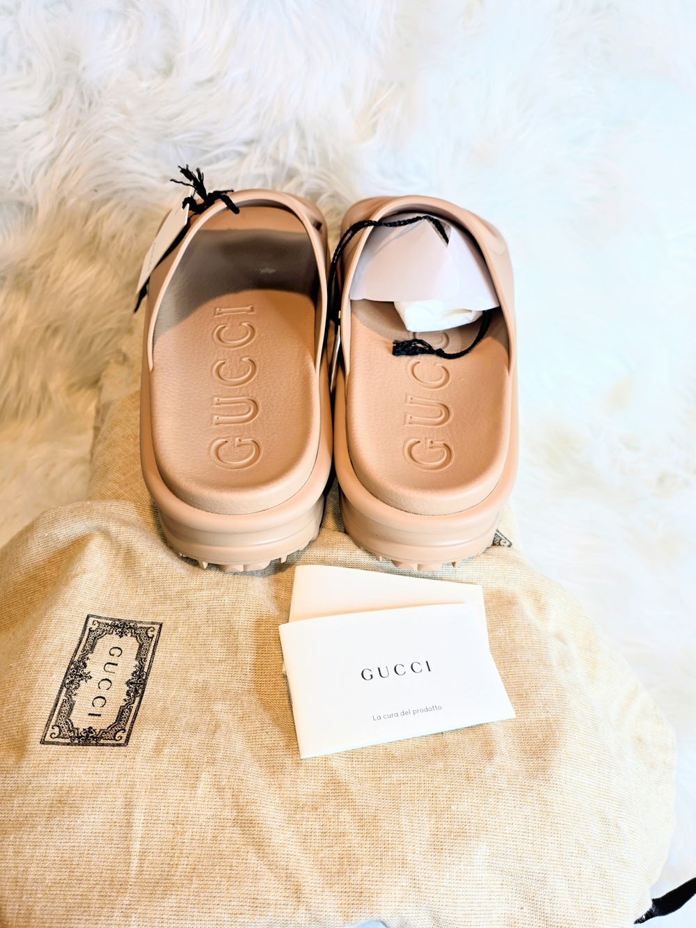 Gucci GG Tan Soft Rubber Logo Slide Sandals NWT Full Inclusion Size 41  $790 - Picture 5 of 11